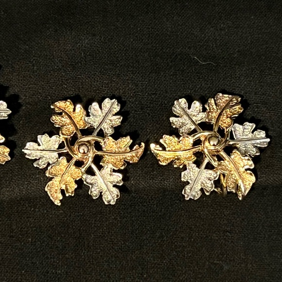 Vintage Brooch & Earrings Set - Picture 4 of 14